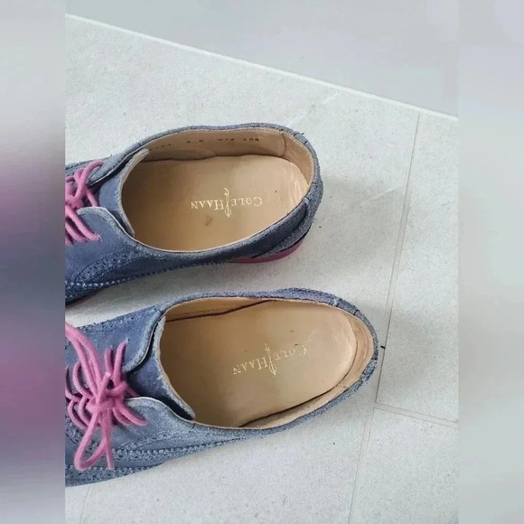 Cole Haan Women's  suede oxford pink and blue - Picture 2 of 7